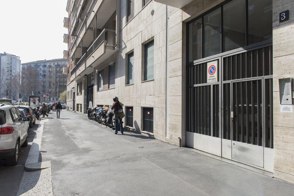 Pied A Terre Sant'Agostino Apartment Милано Екстериор снимка