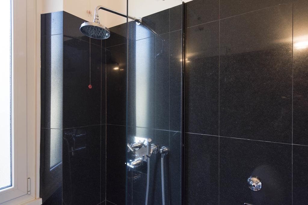 Pied A Terre Sant'Agostino Apartment Милано Екстериор снимка